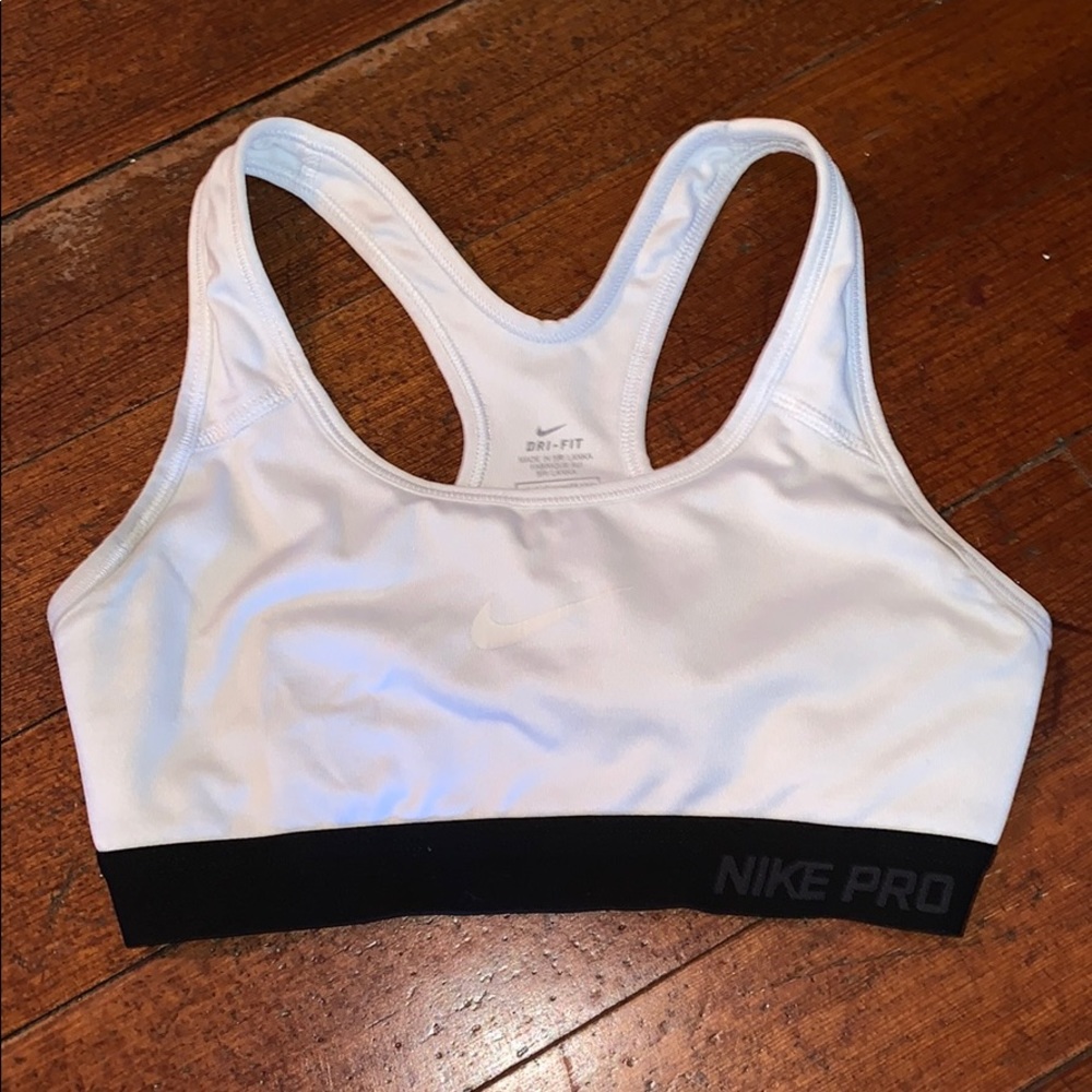 nike sports bra